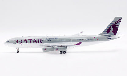 1:200 30CM InFlight AIR QATAR AIRBUS A340-200 Aeroplane Diecast Aircraft Model