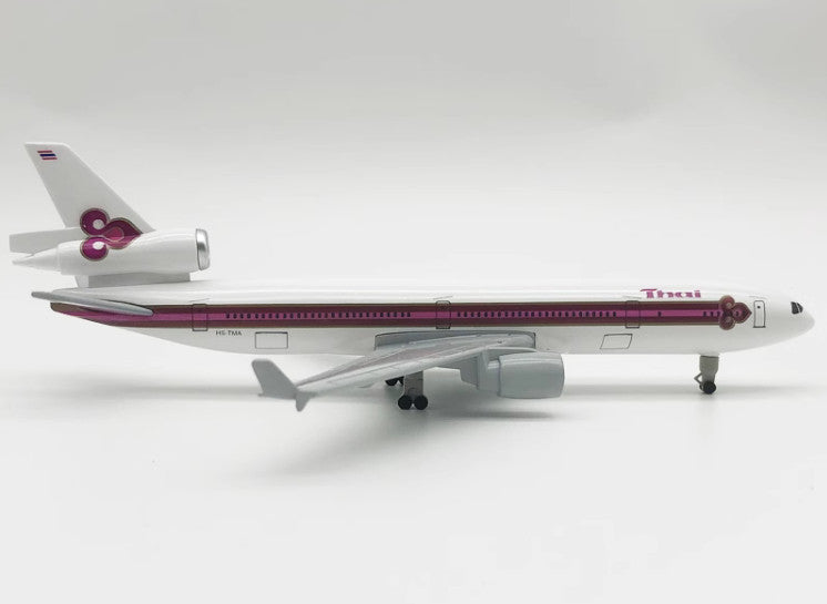 20CM Thai McDonnell Douglas MD-11 Passenger Aircraft Diecast Airplane Model