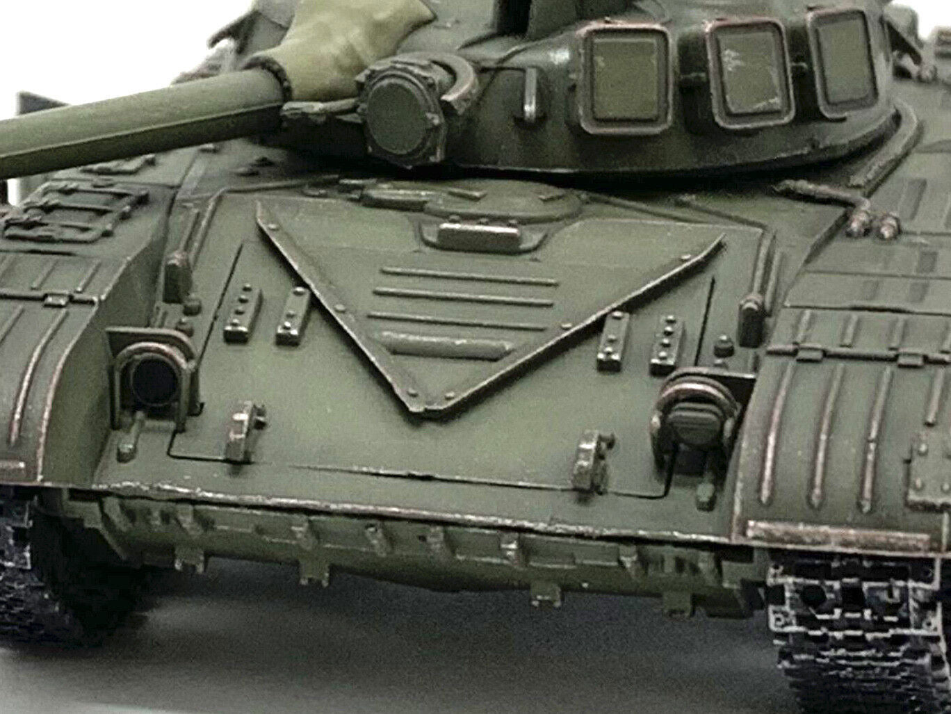 ARTISAN 1/72 Soviet T-64 Main Battle Tank Splicing Track + Modification Model