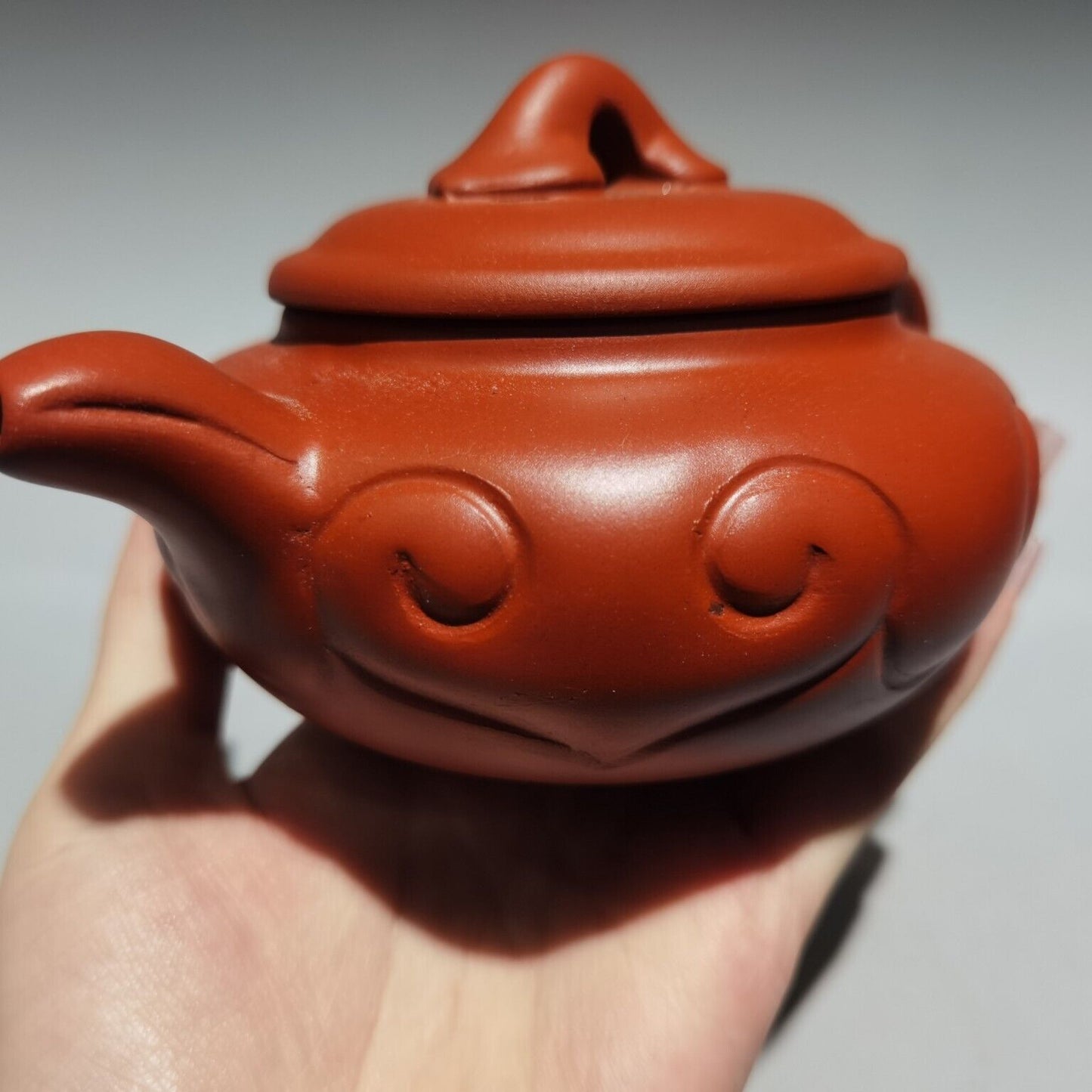 Chinese Yixing Zisha Clay Handmade Exquisite Kung Fu Tea Set Teapot 品名：如意壶 低款：曹洪