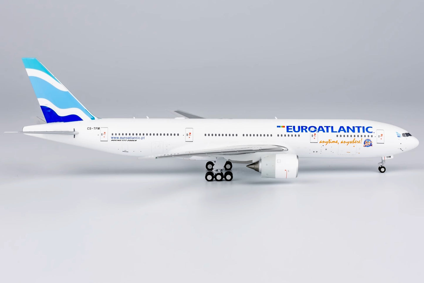 1:400 NG Model EuroAtlantic BOEING 777-200ER Passenger Airplane Diecast Model