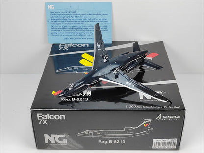 1:200 NG Model DASSAULT Falcon 7x Passenger Airplane Diecast Aircraft Model