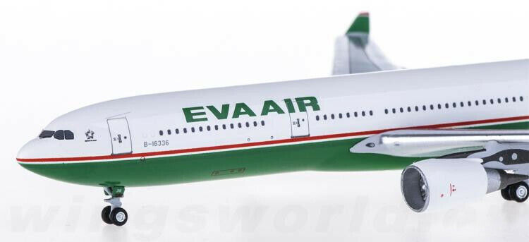 1:400 AeroClassics EVA AIR AIRBUS A330-300 Passenger Airplane Diecast Model