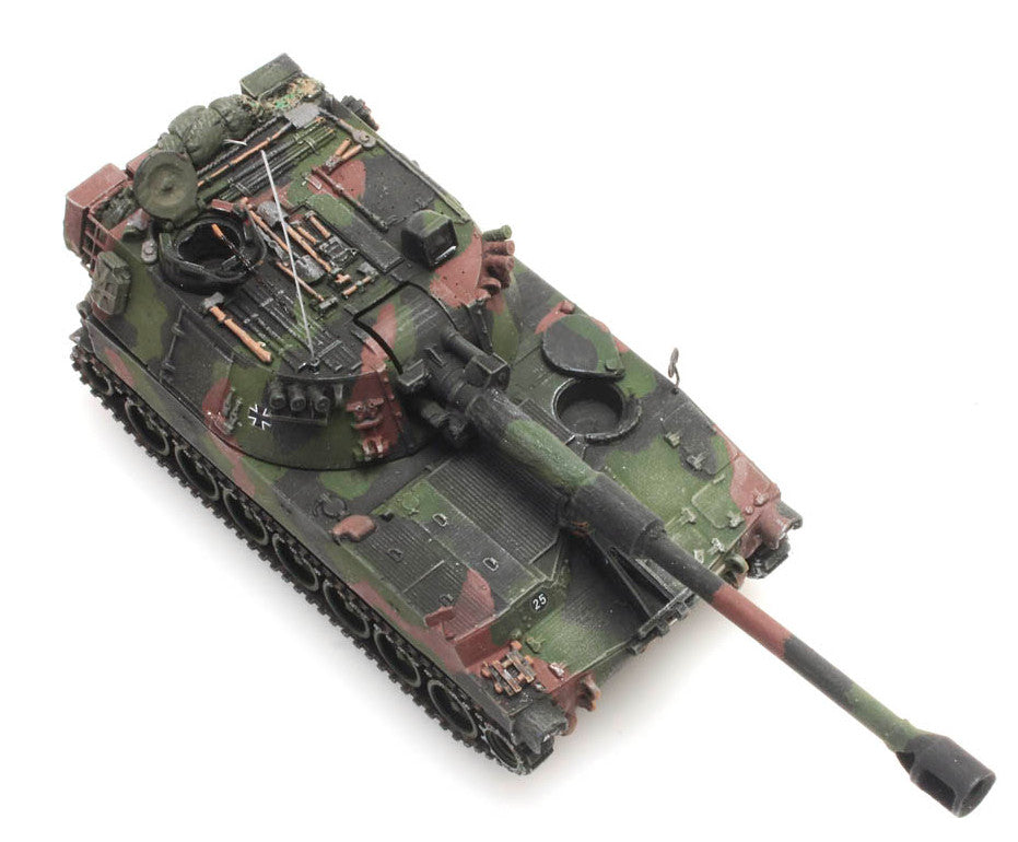 ARTITEC BRD M109 A3G Flecktarnung with net 1/87 FINISHED MODEL TANK