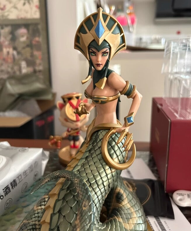 Official LOL League of Legends Cassiopeia Du Couteau Statue PVC Figure Model Toy