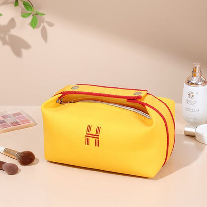 Waterproof Travel Cosmetic Bag Outdoor Dustproof Toiletries Storage 22*12*9 CM