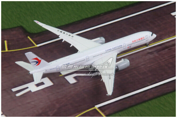 1:400 JC Wings CHINA EASTERN AIRBUS A350-900XWB Airplane Flap Down Diecast Model