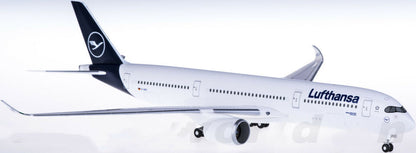 1:200 33CM Hogan Lufthansa AIRBUS A350-900 Passenger Airplane ABS Plastic Model