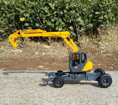 1:35 XCMG ET112 Walking Excavator Construction Machinery Equipment Diecast Model