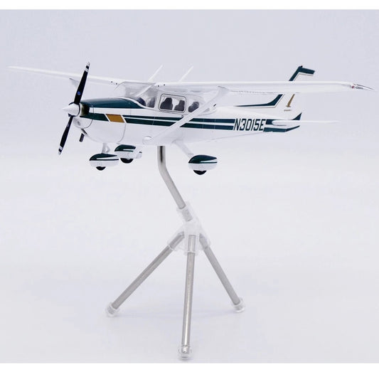 1:400 JC Wings Qantas Cessna 172 N3015E Passenger Airplane Diecast Plane Model