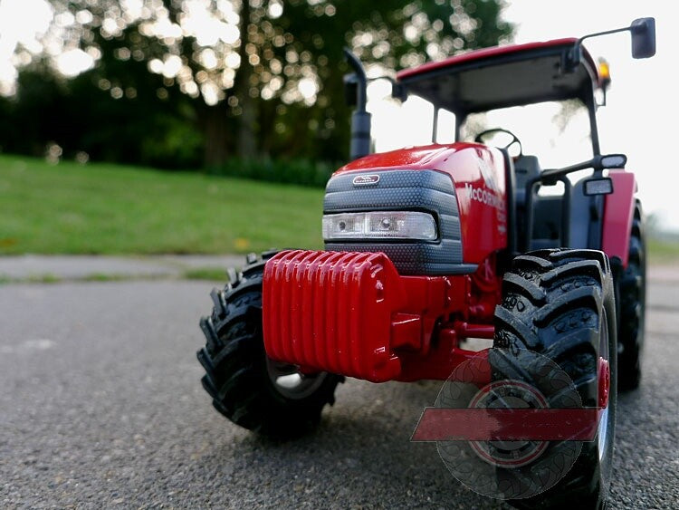 1:32 UH 2388 Mc cormick CX 95 Tractor Construction Farm Machine Diecast Model