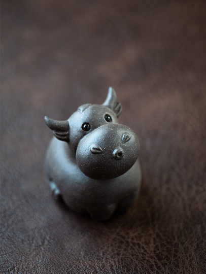 Purple Clay Tea Pets Cute Cow For Tea Tray Tea Play Yixing Purple Sand Ornaments