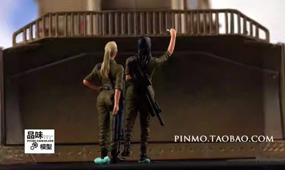 1/72 Israeli Female Soldier 2 Soldier Model