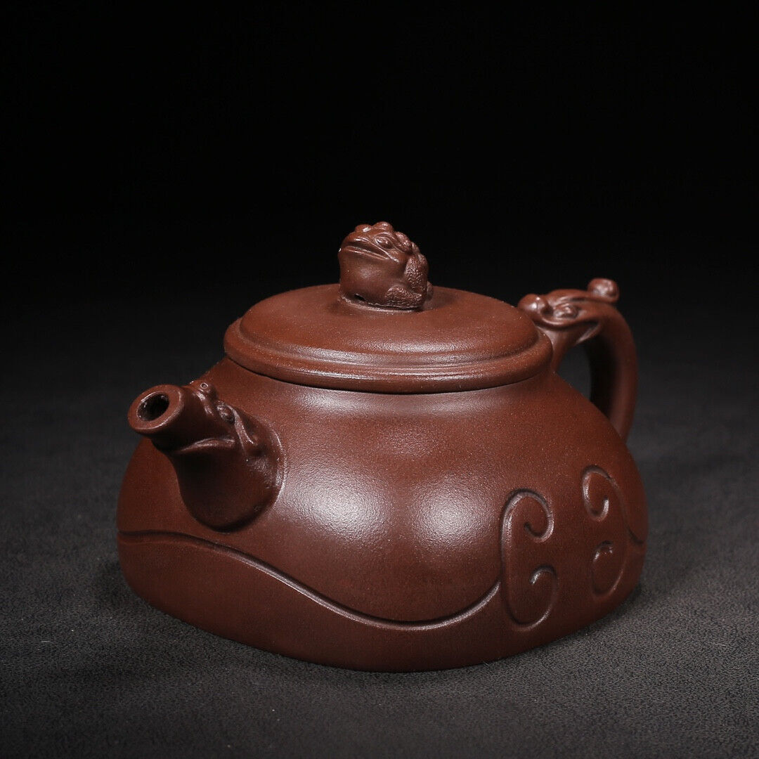 Chinese Yixing Zisha Clay Handmade Exquisite Teapot（如意 底款：周桂珍）