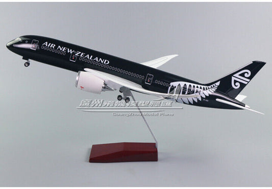44CM 1:130 AIR NEW ZEALAND BOEING 787 Passenger Plane Landing  Gear Resin Model