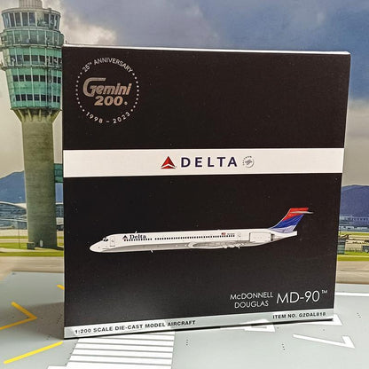 1:200 GeminiJets Delta MD-90 N910DN Diecast Aircraft Model
