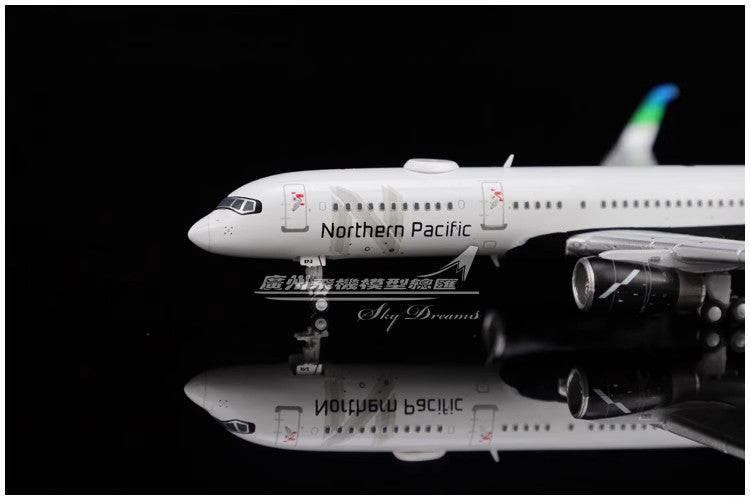 1:400 JC Wings Northern Pacific BOEING 757-200 Passenger Airplane Diecast Model