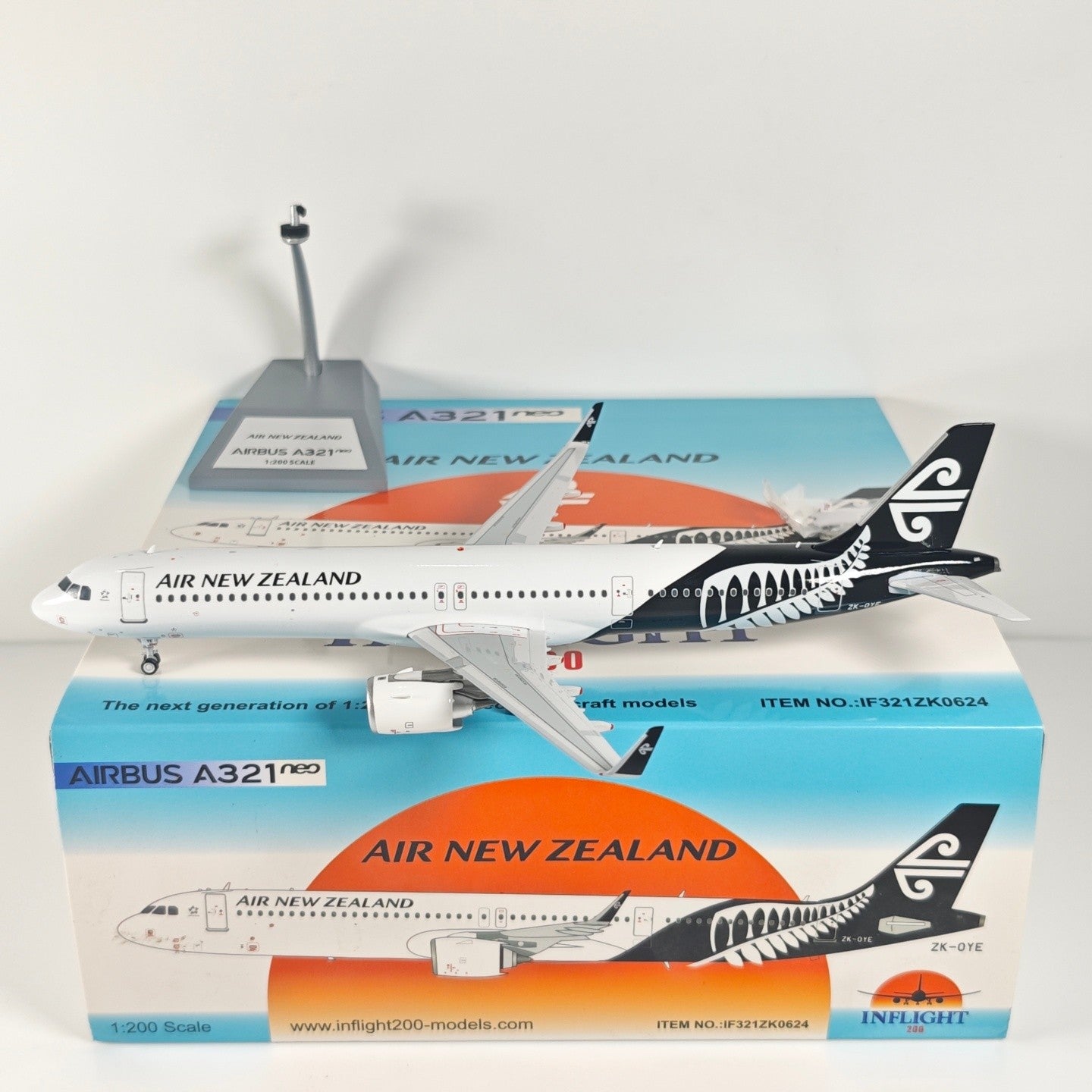 1:200 InFlight Air New Zealand Airbus A321neo Airplane Diecast Plane Model