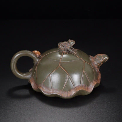 Chinese Yixing Zisha Clay Handmade Exquisite Teapot（荷叶青蛙 底款：蒋蓉）