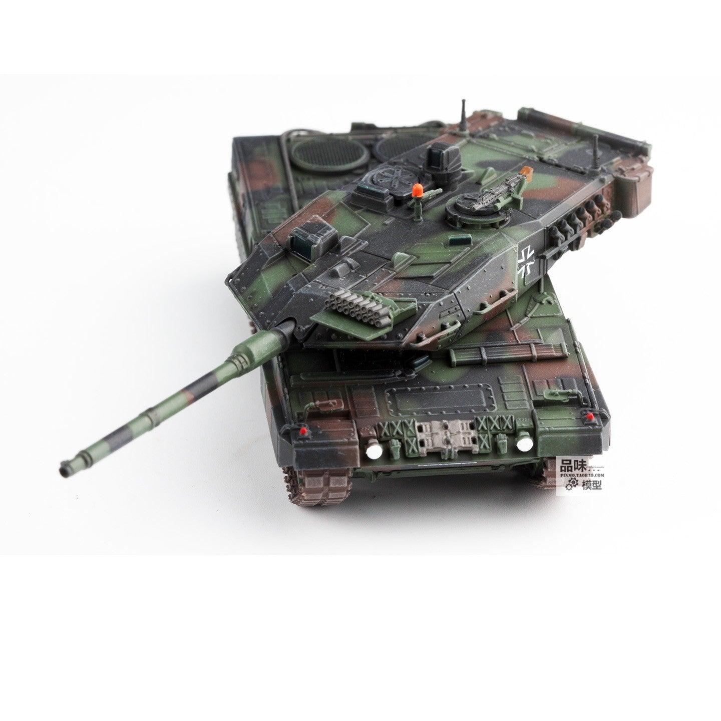 1/72 German Leopard 2A7 Main Battle Tank Three Color Camouflage Finished Model