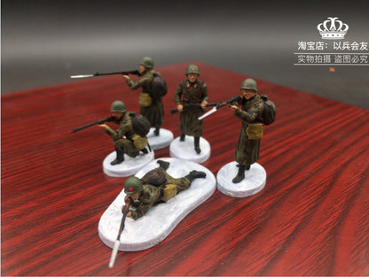 1/72 5Pcs World War II Soviet winter infantry soldier model