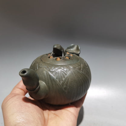 Chinese Yixing Zisha Clay Handmade Exquisite Teapot （青蛙壶 底款：蒋蓉 )