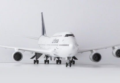 47CM 1:160 Lufthansa BOEING 747-8 Plane Landing Gears Resin Aircraft Model