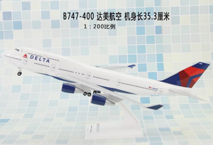 1:200 35CM RISESOON DELTA BOEING 747-400 Passenger Airplane ABS Plastic Model
