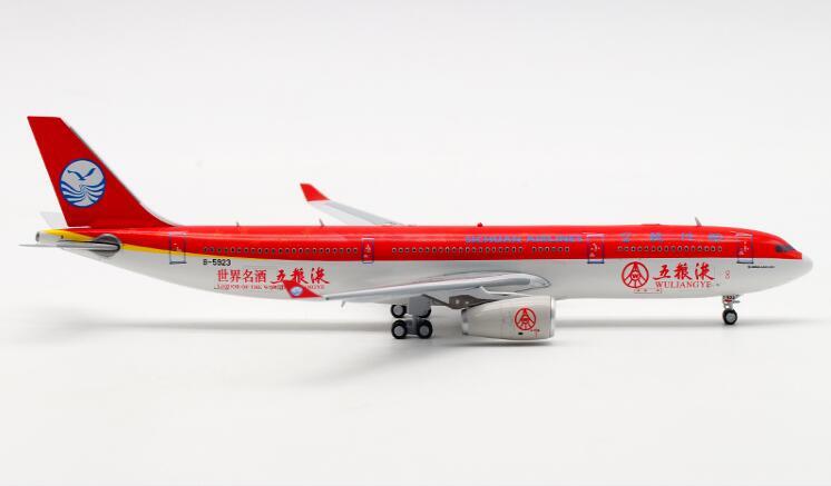 Aviation Sichuan Airlines Airbus A330-300 B5923 Wuliangye 1/400 diecast plane