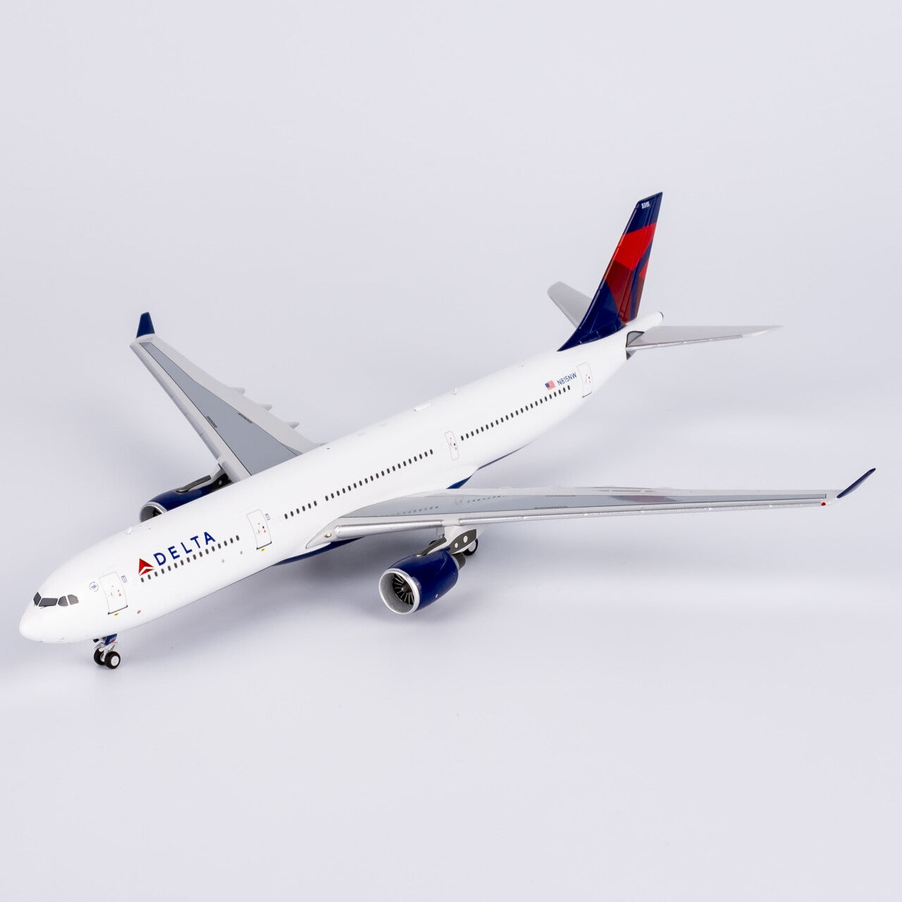 1:400 NG Models DELTA Airbus A330-300 Passenger Diecast Aircraft Model