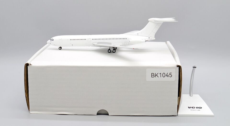 1:200 24CM JC Wings Vickers VC10 Blank Passenger Airplane Diecast Aircraft Model