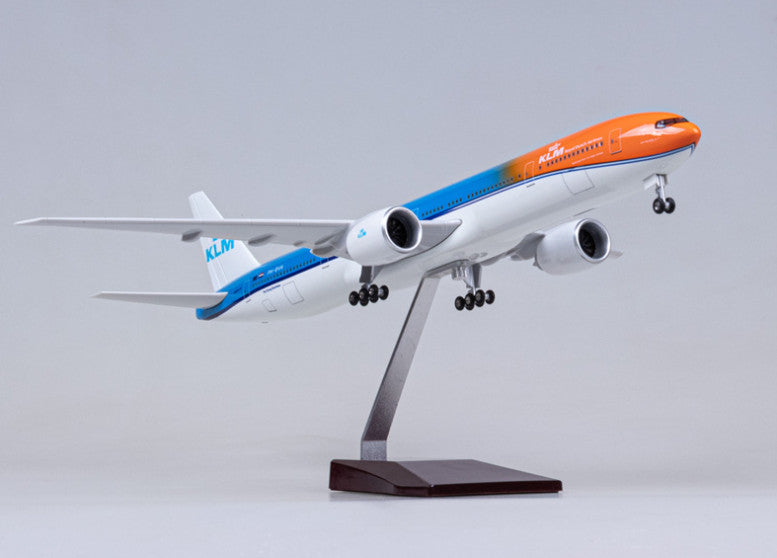 1:157 47CM KLM BOEING 777-300ER Plane Airplane Landing Gear Resin Aircraft Model