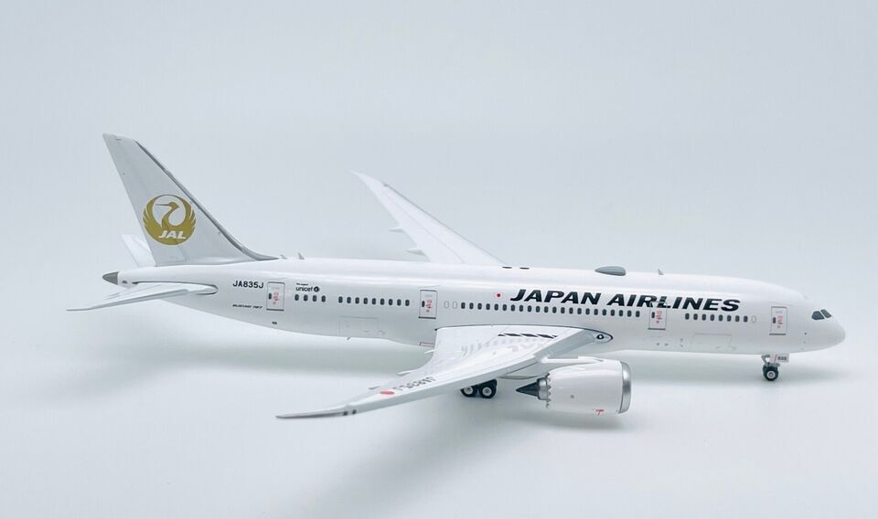 1:400 JC Wings JAPAN AIRLINES BOEING 787-8 Passenger Airplane Diecast Model