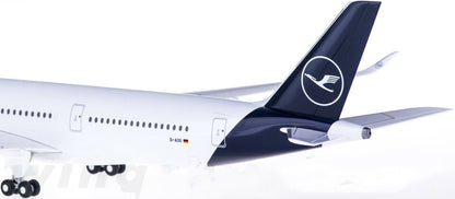 1:200 33CM Hogan Lufthansa AIRBUS A350-900 Passenger Airplane ABS Plastic Model