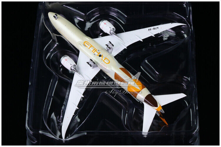 1:400 JC Wings ETIHAD AIRWAYS BOEING 787-9 Passenger Airplane Diecast Model