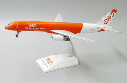 1:200 JC Wings TNT BOEING B757-200 PF Passenger Airplane Diecast Aircraft Model