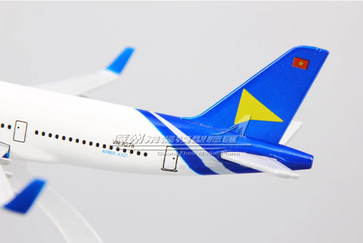 16CM Vietravel Airlines AIRBUS A321 Passenger Airplane Diecast Aircraft Model