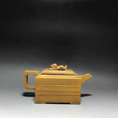 Chinese Yixing Zisha Clay Handmade Exquisite Teapot（四方狮尊 底款：陈鸣远）