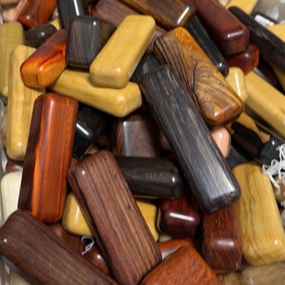 Imperfect Wooden Hand Grips 5-Pack Random Color Size 4-10cm