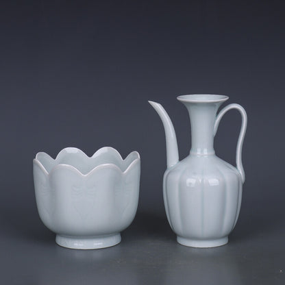 7.1" China Song Porcelain Lake Field Kiln Shadow Green Glaze Lotus Flower Teapot