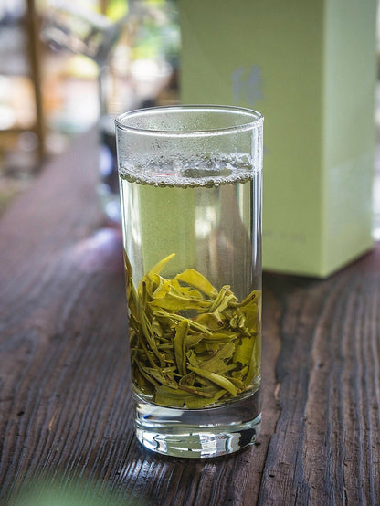 Organic Early Spring Snow Mountain Maofeng Wild Yinjian Yunnan Green Tea -