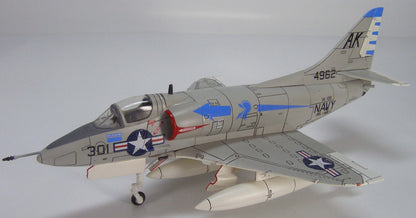 HOBBY MASTER A-4B USN VA-106 Gladiators AK301 1/72 diecast plane model aircraft