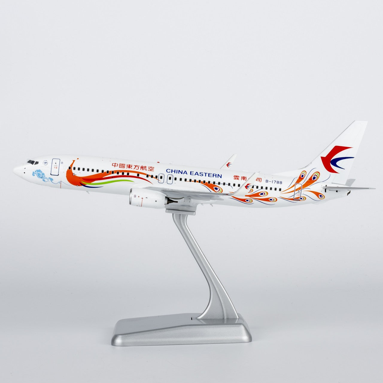 1:200 NGmodels China Eastern B737-800 Passenger Airplane Diecast Plane Model
