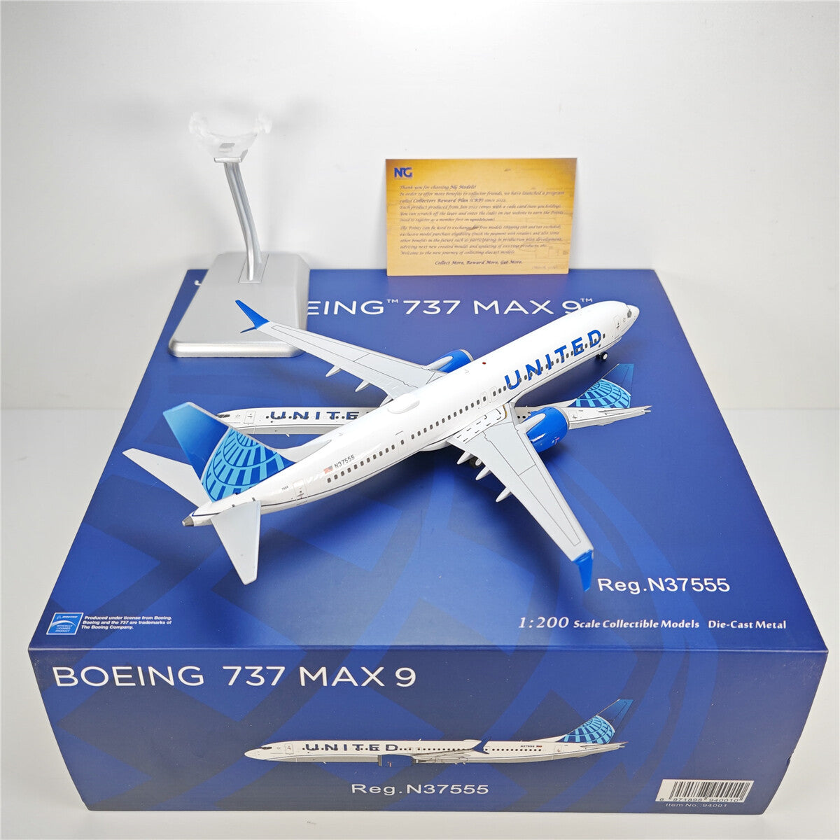 1:200 NG Models United Airlines Boeing 737 MAX 9 N37555 Diecast Aircraft Model