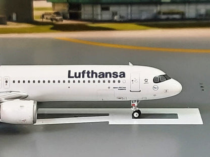 Phoenix Lufthansa for Aibus A321neo D-AIEP 1/400 Aircraft Pre-built Model