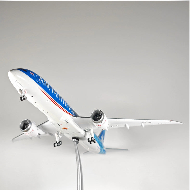 1:200 InFlight Air Tahiti Nui Boeing 787-9 F-OTOA Airplane Diecast Plane Model