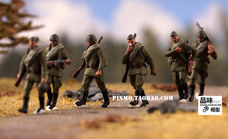 1/72 World War II Soviet Soldiers 6 Soldier Model