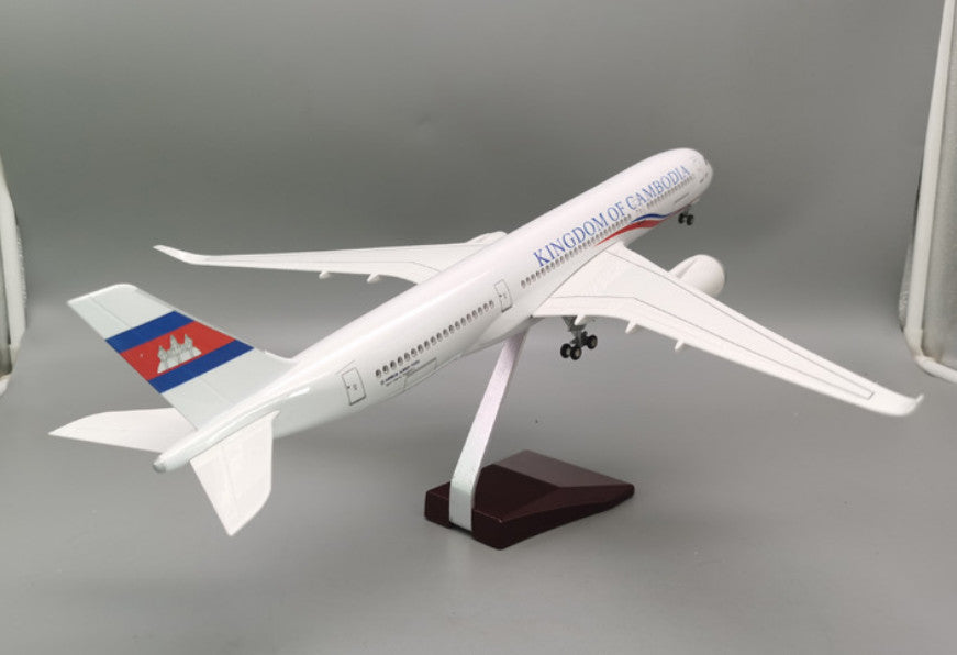 47CM 1:140 KIMDOM OF CAMBODIA AIRBUS A350 Airplane Landing Gear Resin Model