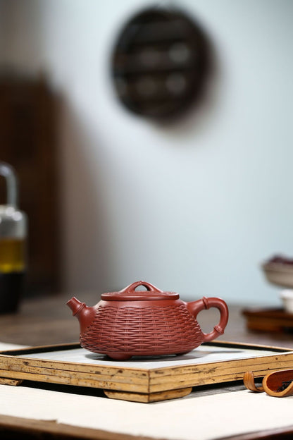 China Yixing Zisha Pottery Clovershrub Clay Handmade 220cc Bamboo Grain Teapot