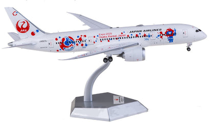 1:200 SQ Wings Japan Airlines Boeing 787-8 JA823J Passenger Plane Diecast Model